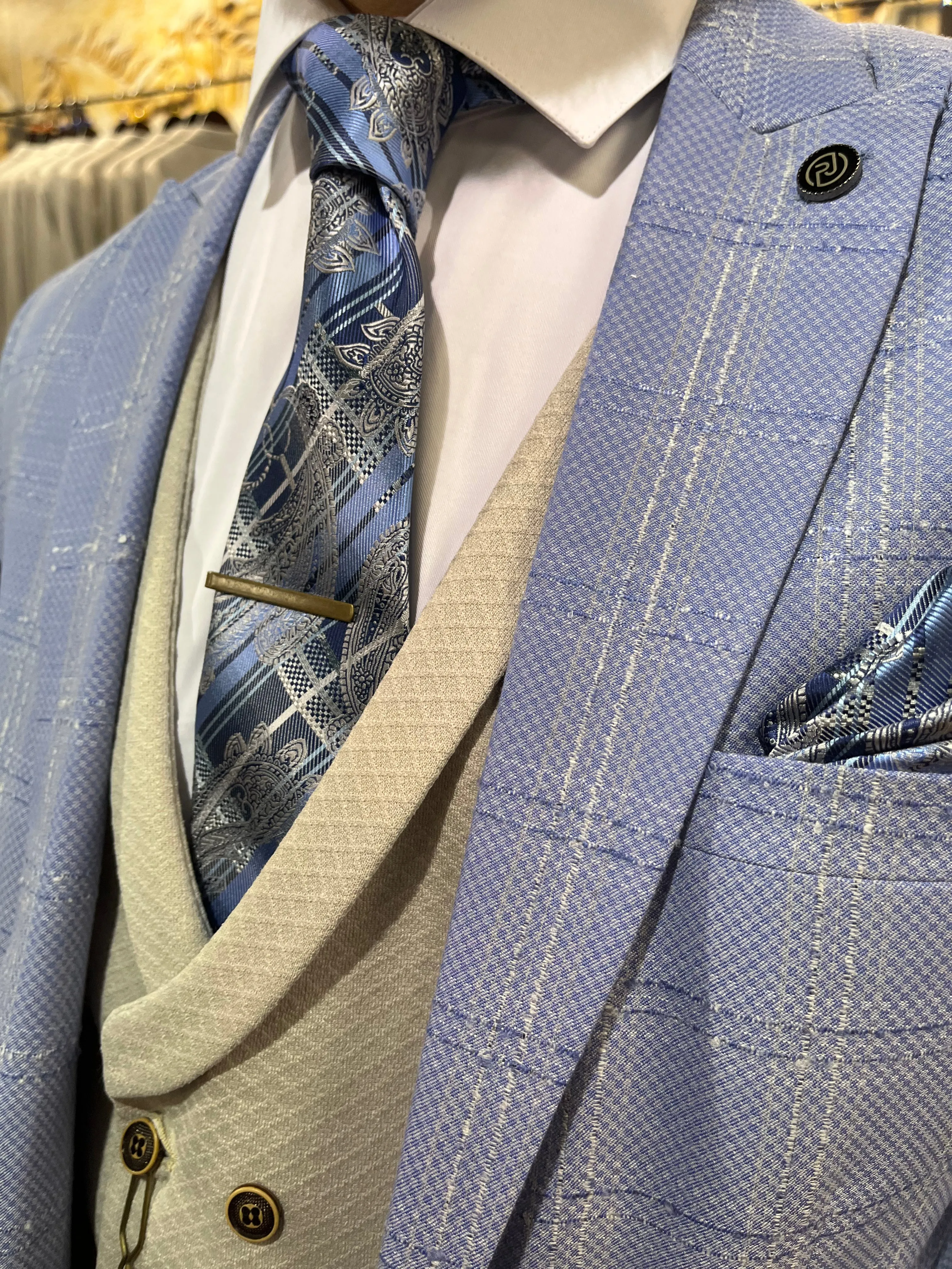 Hagi - Sky Blue/Cream 3 Piece Suit